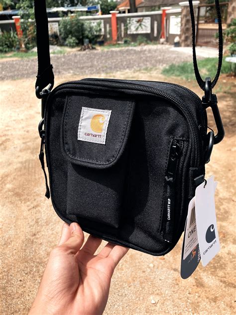 carhartt wip sling bag